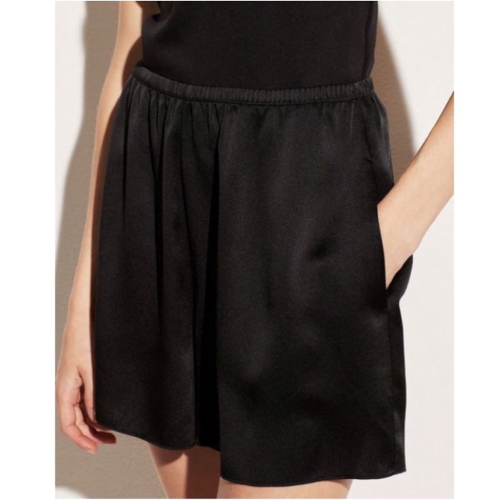 Vince 100% Silk Black Shorts, Pockets